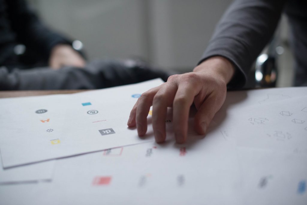 DESIGNING A LOGO