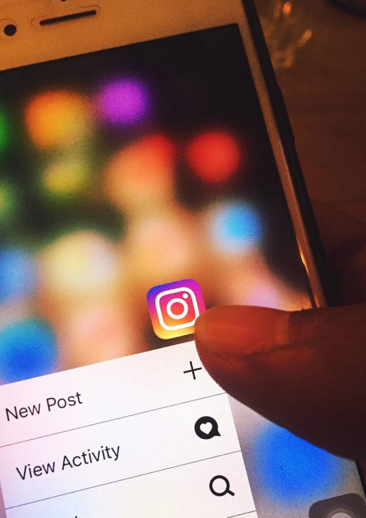 Instagram To Support A Dark Theme