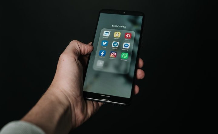 4 BENEFITS OF SOCIAL MEDIA MARKETING