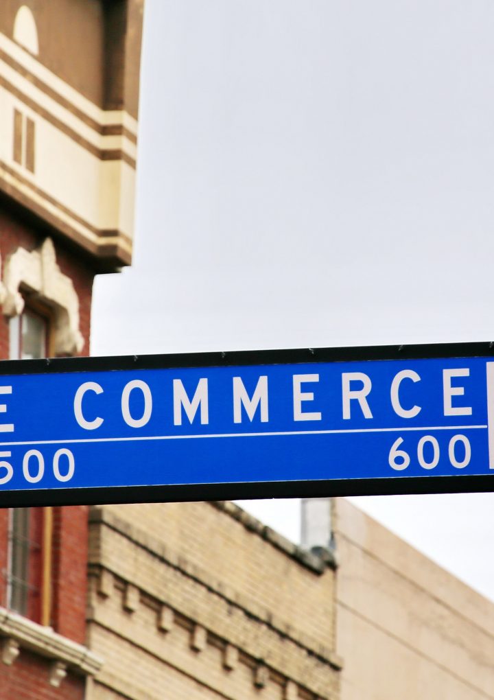 How do An Ecommerce Websites create gains?