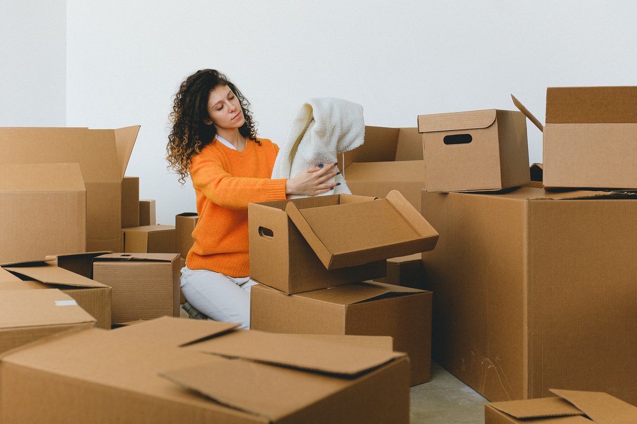 5 Benefits of Going with International Packers and Movers